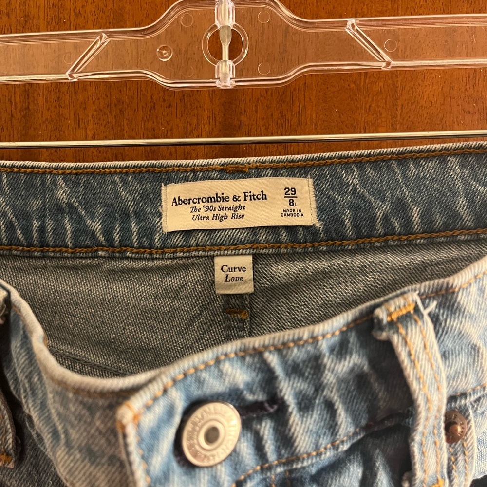 Abercrombie & Fitch 90's Straight Ultra High Rise - Picture 3 of 6